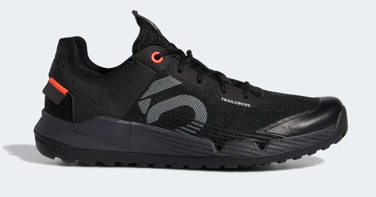 Core Black/Grey Two/Rouge solaire